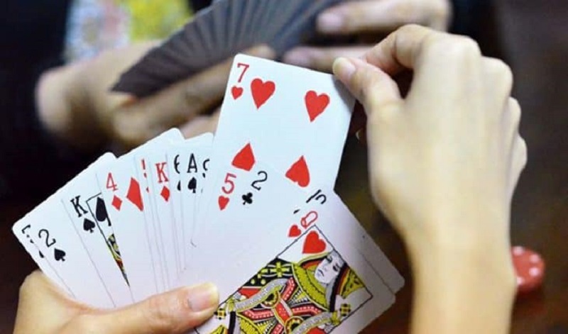Khu vực miền Nam và cách chặt bài tiến lên